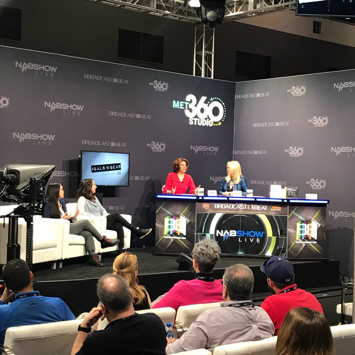 Fabulous #galsngear show this morning in the MET360 Studio at #NABShow! Great panels with some very talented #women in the world of drones, #VR and aspiring students.