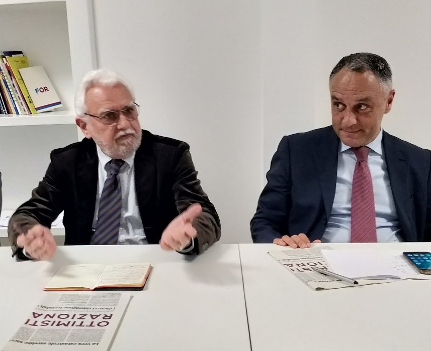supermik14's tweet photo. Intenso #ActiveFOR di oggi su "Active ageing: continuare a scegliere” #pensioni #previdenza #demografia #giovani
@ORazionali con @TNannicini
@renatapolverini @BentivogliMarco #Morando #Patriarca @scingolo @claudiovelardi @fnicodemo
Ora urgenti le risposte e le proposte https://t.co/uVuG8mE91a