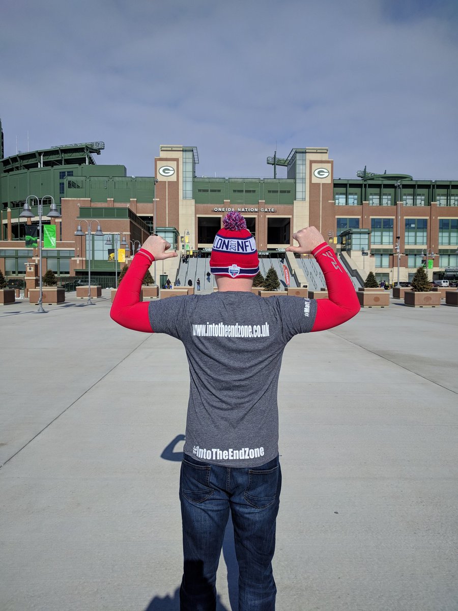 Matt_ITEZ's tweet photo. Chilly weekend in Greenbay to kick off the ITEZ stadium roadtrip!   @IntoTheEndZone_ 
@packers @ukpackers
#GoPackGo #Greenbay https://t.co/eBSnyEjhil