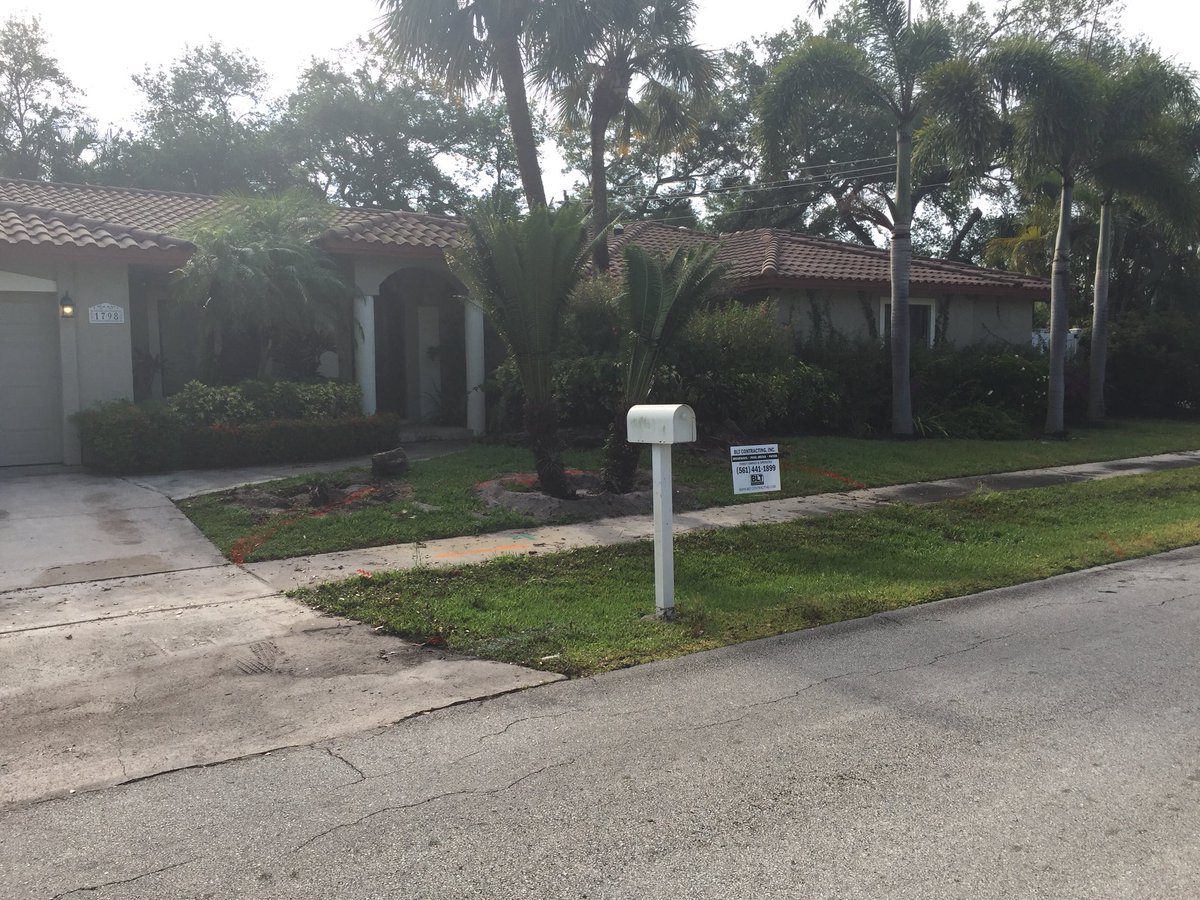 bltcontracting's tweet image. What do you think of our new yard signs? #BLTContracting #SouthFlorida #WestPalmBeach #BocaRaton
