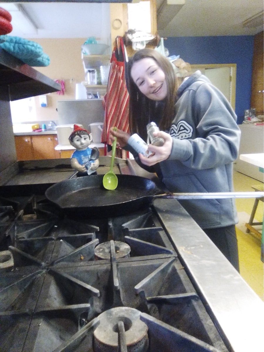 Getting a Kitchen Tutorial from some amazing <a href="/BronteCreeker/">Bronte Creek Project</a> students!