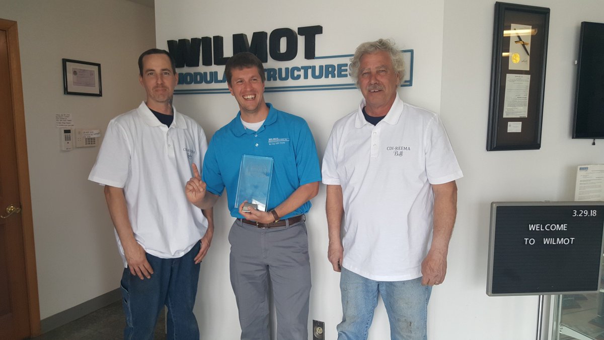 WILMOTMOD's tweet image. The team of Wilmot and CDI showing off it&apos;s 1st Place award with the Modular Building Institute for a container conversion. The shipping container was converted into a Control Room for a brewery. #WilmotModular #WeHelpBuildVisions #MBI2018