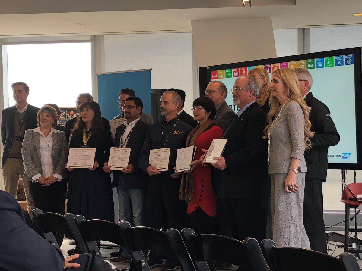 Mendix's tweet photo. #MendixUniversity team is attending #UAAC18 @SAPNextGen to bring the power of SAP + Mendix to University professors who signed on to be official chapters of the SAP UniversityAlliance.
@UWM @UniversityOfArk @USC @DelStateUniv, @thisisUIC @MissouriSandT @HEC_Montreal https://t.co/SVXySM09EE
