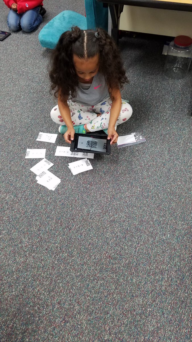 Ms_York207's tweet photo. Using QR codes to practice our subtraction! #smithleopards https://t.co/YSUmATmxlE