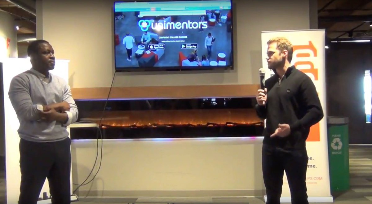 UnimentorsAPP's tweet photo. We had a great time presenting Unimentors at 1 Million Cups - St Louislast Wednesday! We couldn't have hoped for a more engaged audience! Thank you! #unimentors #education #1millioncups #stlouis #stl #startups #college #university #highschool https://t.co/tAhe2ApgaG