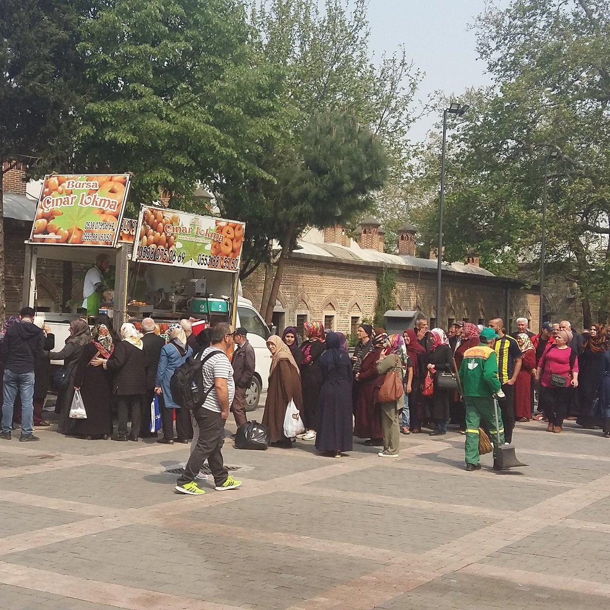 Bursa Çınar Lokma bursalokmacim.com 
Bursa Ulu Camii Şehit lokması