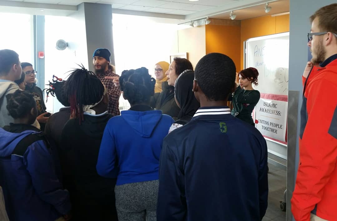 MSAatUA's tweet photo. We had an awesome turnout with energetic participants looking to learn and ask questions about Islam!
Check us out every Tuesday for the rest of the semester from 12-2! Come and resist the stereotypes with us!! ✊🌙 
@UAkronZPN @USGUA @UAStudentLife https://t.co/JxgBqyd92c