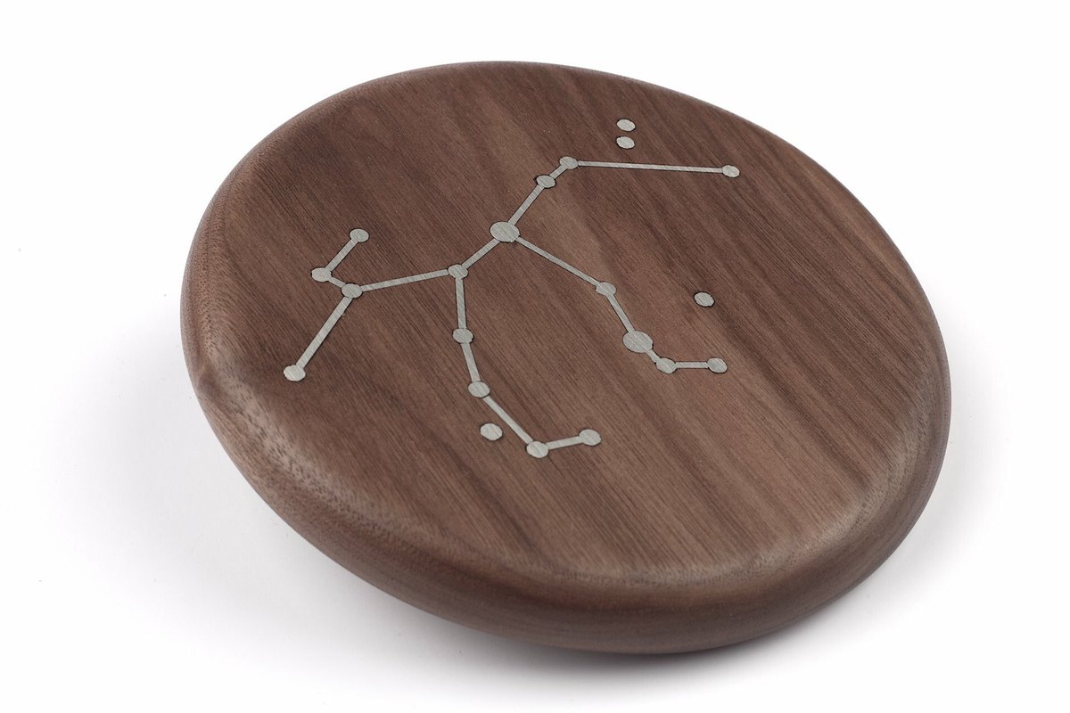 BroadDesigns's tweet photo. Personalised star constellation inlayed into mahogany all ready for the pewter live competition 👍🏻 https://t.co/UnNQhvzY7n