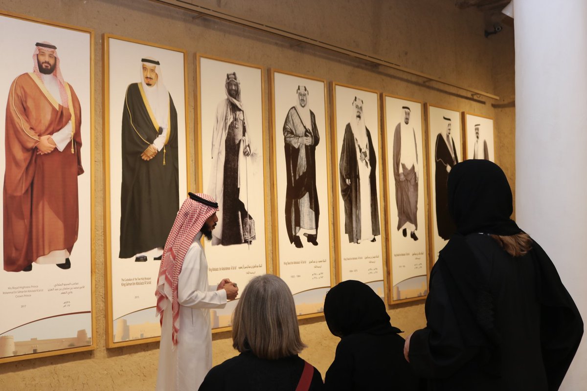 SIMEC2018's tweet photo. 🚌✨ After the end of the 4th-day activities of #SIMEC2018, we arranged a cultural tour for the international guests organized by @HadyyahA. 
🇸🇦♥ We were glad and proud to show our international guests the historical, traditional and cultural sites in our capital Riyadh. https://t.co/oVKAV1YJrZ