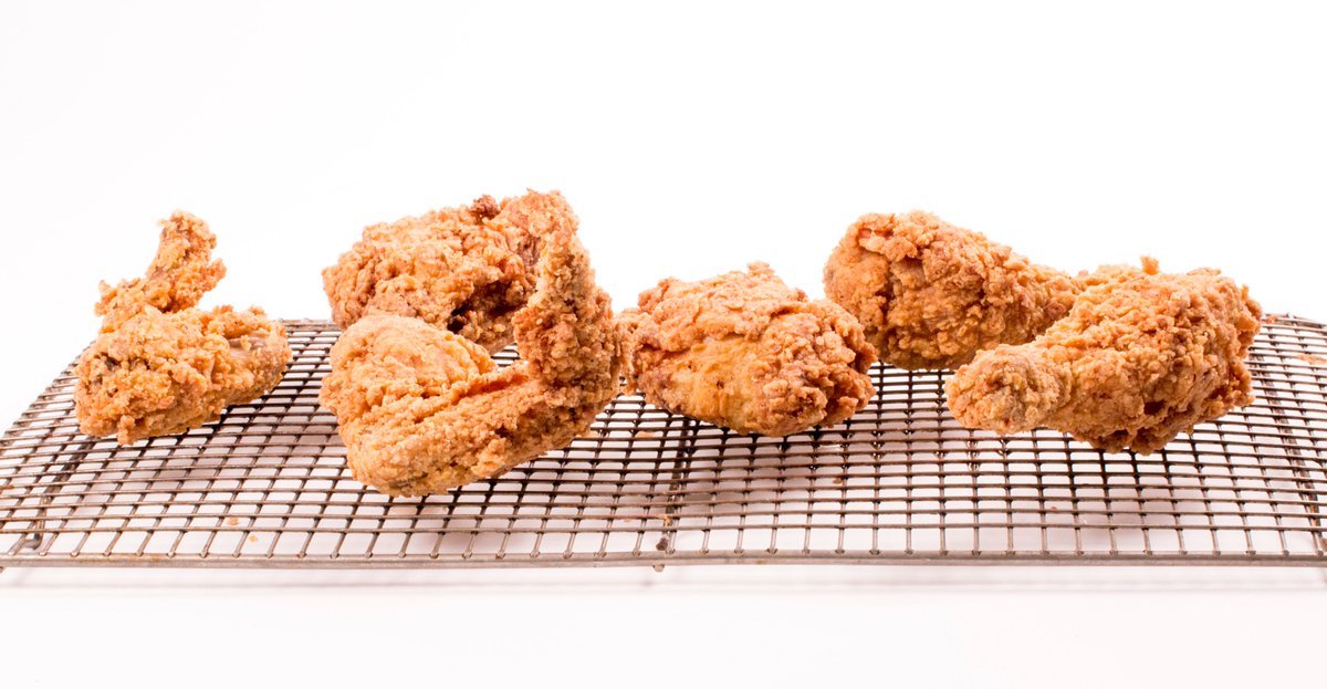 nextjenGF's tweet image. Satisfy your craving for homemade crispy #friedchicken with our artisan #glutenfree blend. Find it on the shelves at @nestersmarket in Squamish, @eatfishYVR in Vancouver and Burnaby, and @Scarpones_YYC in Calgary.