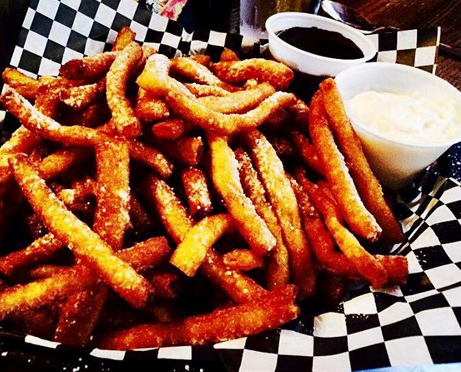 mortimerspub's tweet photo. Craving something sweet?? These yummy funnel cake fries are the perfect after work snack! #clteats #cltsweets https://t.co/8rpHlTr3gJ