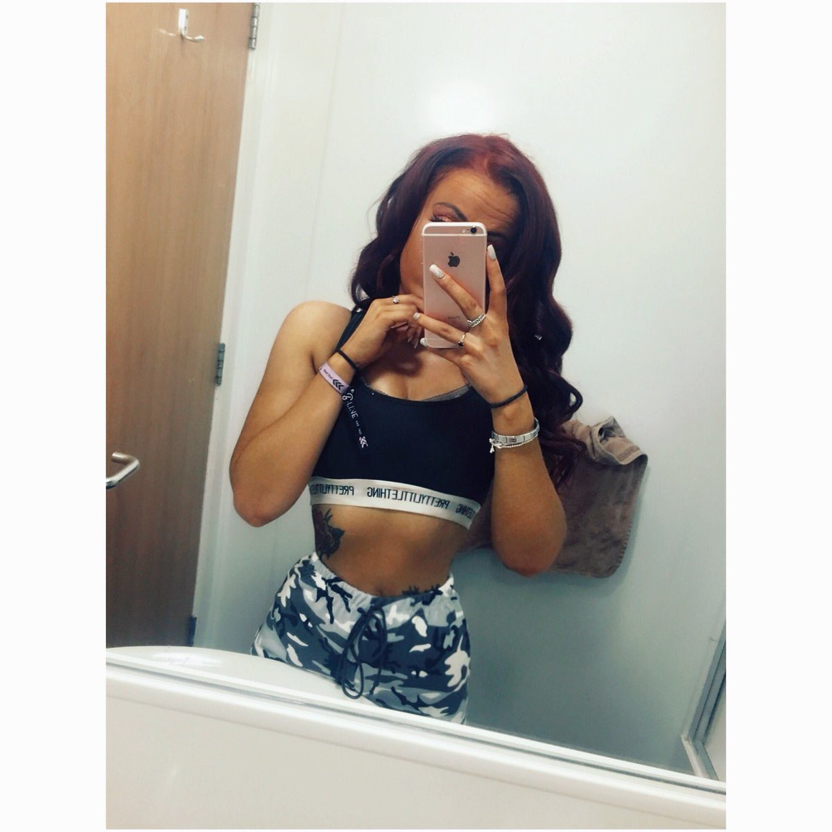 Abzlouu_dv_'s tweet photo. Before the dance academy! And I didn't know what I wanted to wear 😂 #wardrobechanges #fashionshow

@aoifexbanjo @Le1nne https://t.co/3O2aX7mSBC
