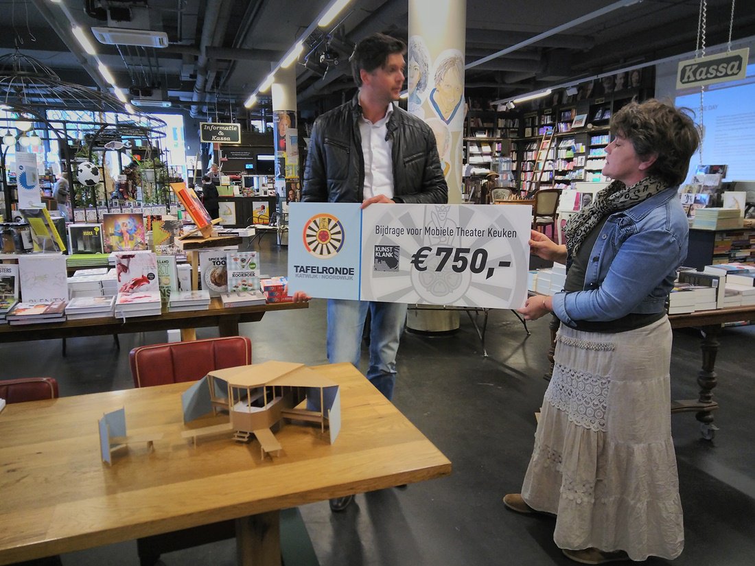 blikopnoordwijk.nl/item/10748-mob… Mobiele Theater Keuken – Stichting KunstKlank
@KunstKlank <a href="/leonvanast/">Leon van Ast</a> #cheque #Noordwijk #Katwijk <a href="/HetCultuurcafe/">Het Cultuurcafé</a>