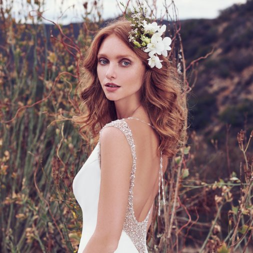 Want to find that dream gown from @maggiesottero before anyone else even sees it? Sign up to become a Maggie Insider and it will hit your inbox before anyone else! #sponsored bit.ly/2q4jQhx