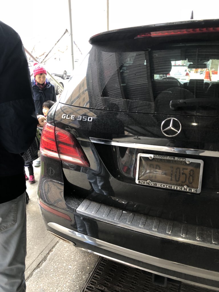 Placard Corruption On Twitter Mercedes Benz Gle 350 Parked