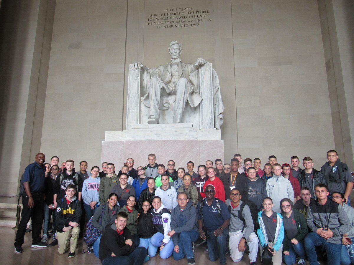 FWSH_Principal's tweet photo. Tremendous experience for our Air Force JROTC cadets, getting to see where it all starts @washingtondc We are proud of how well you represented all of us! @HernandoSchools #airforceproud #hernandostrong https://t.co/q7uzqbWHHw