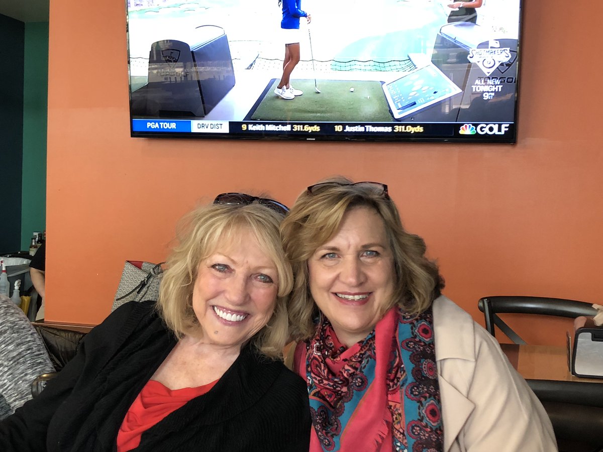 REMAXSelectVA's tweet photo. This morning some of our agents met for Coffee with the Broker to discuss the latest market trends! https://t.co/r68FAbOAFo