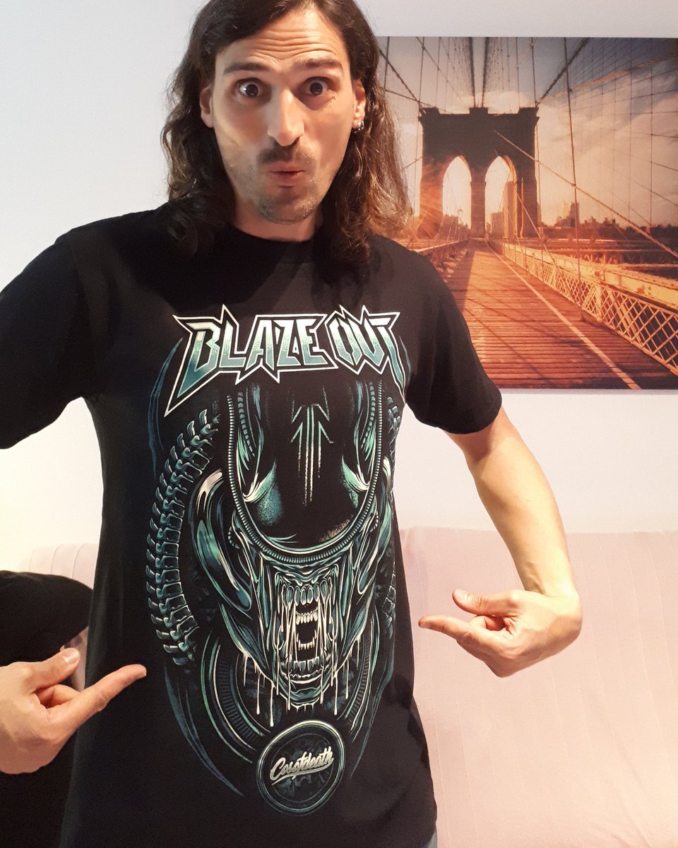 juanor78's tweet photo. Por fin me ha llegado la camiseta de @blazeoutband edición limitada. Daos prisa sino quereis quedaros sin. Queda una semana. Podeis pedirla en https://t.co/m80aDRKpfo . #blazeout #alien #diseño #heavymetal #metal #camisetas #onpart #tiendaonline https://t.co/fMExrdJFHB