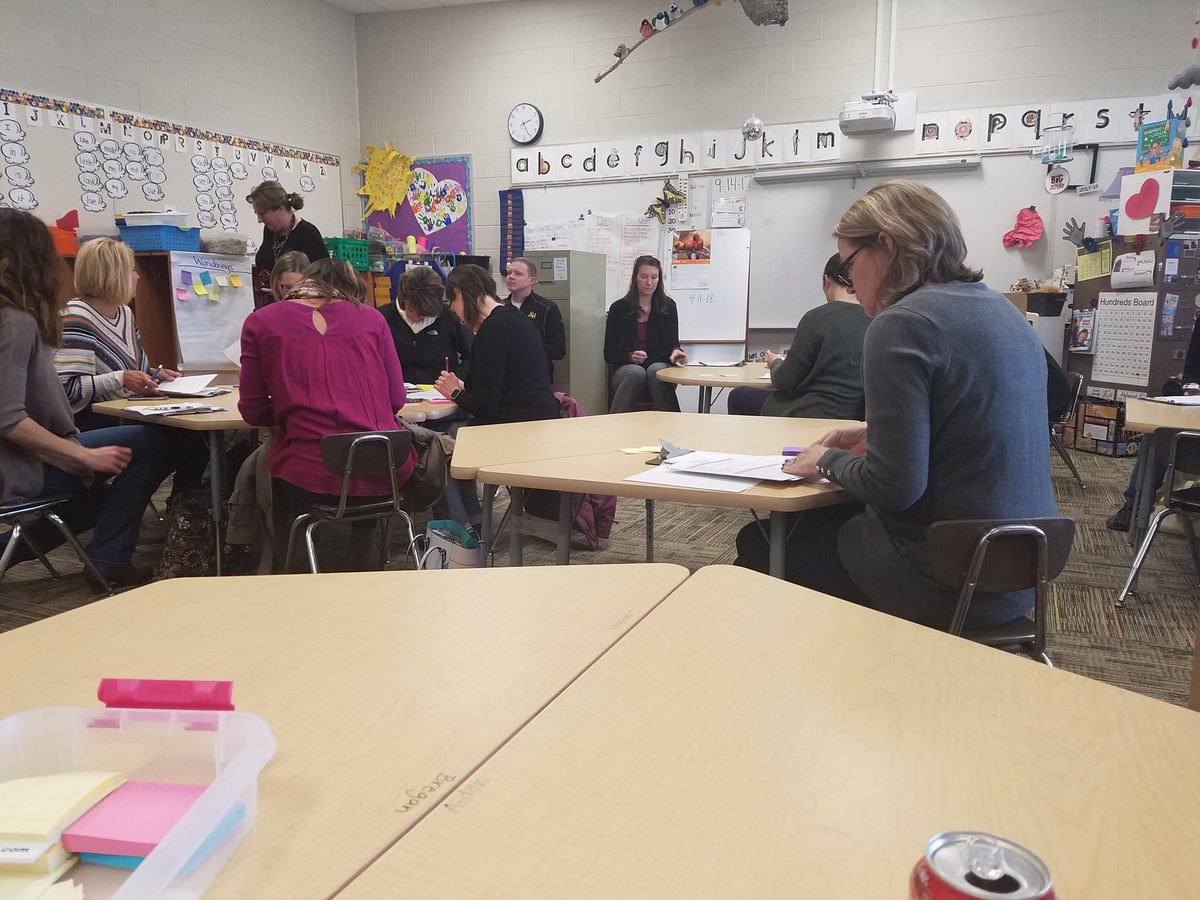 KISDlitcoach's tweet photo. Local teachers and building teams reflecting on a day of learning around Read Alouds. #everychildeveryclassroomeveryday
#EssentialsinAction #MichiganLiteracy https://t.co/nseuItAi2C
