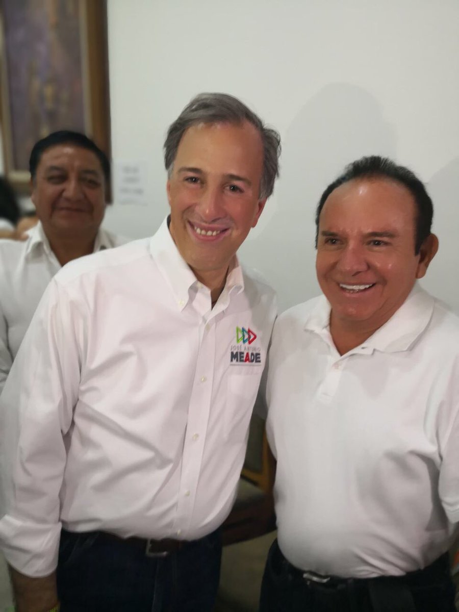 Angel_RiveraBe's tweet photo. Con mi amigo y líder @JoseAMeadeK durante su visita a nuestro Estado de Morelos. #ElCambioEsImportante #LaExperienciaHaceLaDiferencia #Miacatlán #PepeMeade https://t.co/Wu10JP2pVW