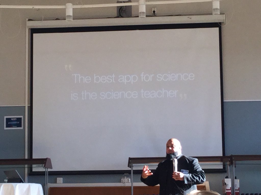 UColliander's tweet photo. Inspirerande att lyssna på @Abdulchohan keynote speaker som startat @OliveTreeBolton primary school - om deras digitala resa och process #digitalisering #digitalaverktyg #believeinyou #consistency #growthmindset #PASSET2018 https://t.co/FV0xznmSc0
