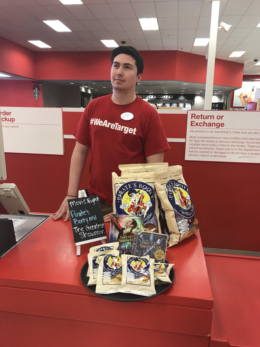 Dominic sharing his favorite snack and new release #movienight #whitecheddar <a href="/trish_vollmer/">Trish</a> <a href="/clawler85/">Chels</a> <a href="/katie_konopasek/">Katie Zila</a>