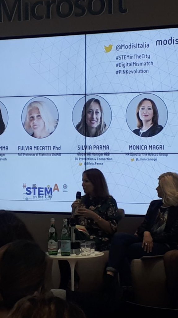 myriamdefilippi's tweet photo. #Scuola e #aziende devono impegnarsi nell’#orientamento e nella diffusione della consapevolezza di dove stia andando il mercato del #lavoro @_monicamagri
#PinkEvolution #STEMinthecity #DigitalMismatch #womaninstem @ModisItalia @microsoftitalia https://t.co/KKgzb4t2GJ