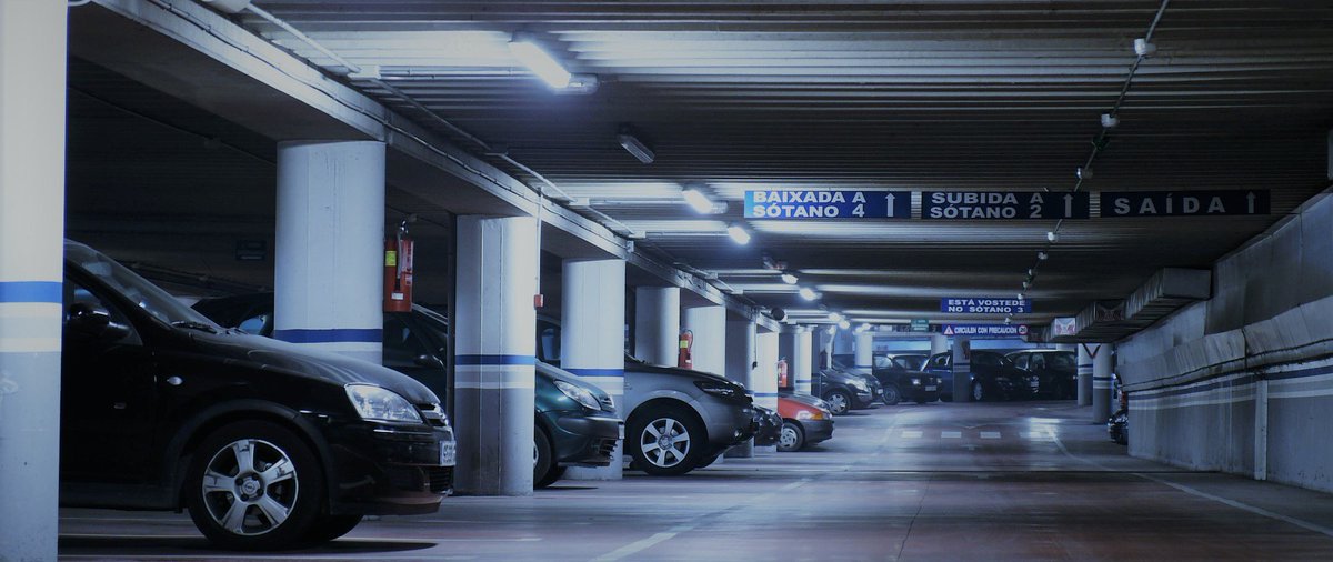 #Aitheon specalists are always ready to give a helping hand if parking robots #AI need assistance with driver interaction. #artificialintelligence #blockchain #tokens