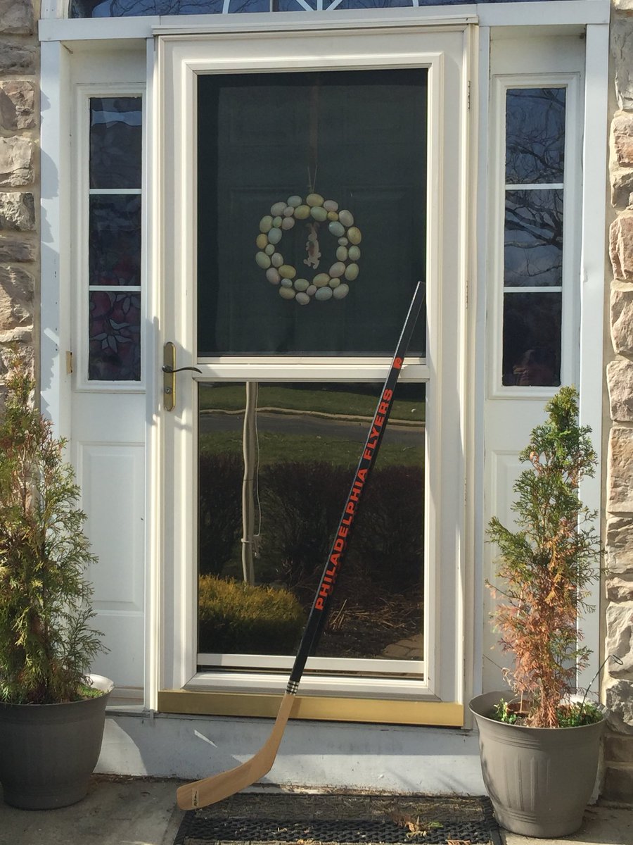 Jutter18's tweet image. #HumboldtStrong #PutYourSticksOut #HockeyisFamily #TheBoysMayNeedThem