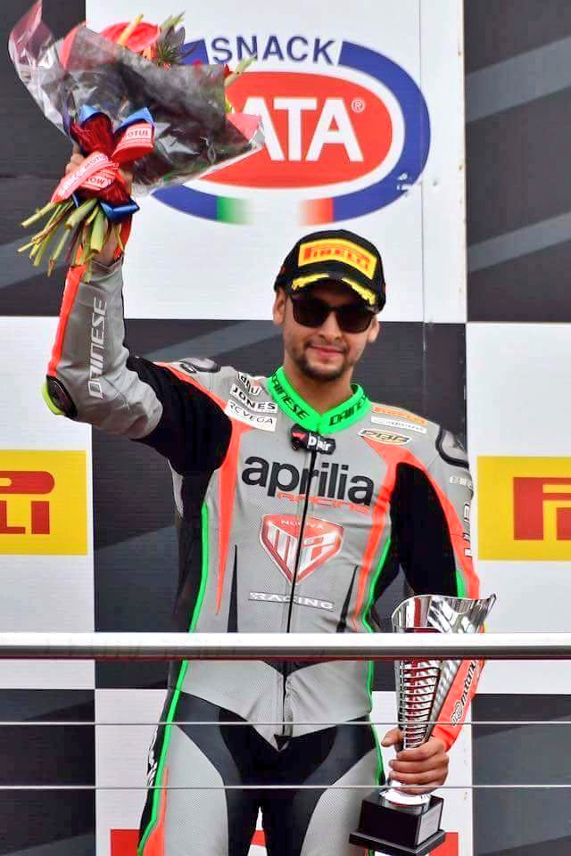 FamiliaPais's tweet photo. #MaxiScheib @nuovaM2racing  @ApriliaOfficial Todo listo para el debut del Mejor piloto Chileno de Motociclismo de Velocidad del Momento, este 13,14 y 15 de Abril en @MotorlandAragon España,  comienza Campeonato Europeo de Velocidad #STK1000 ! Información  https://t.co/E4obHdIyaH https://t.co/fbu3EhU6Dk