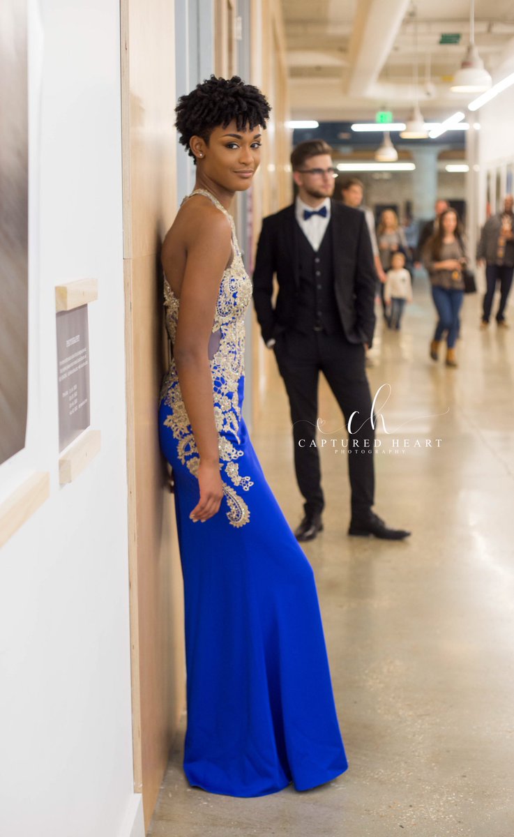 Tianaaaxoxo's tweet photo. A night to remember. #TheClosingStatement #TheStationAssassination #prom2k18 https://t.co/YmL6yhbJOz