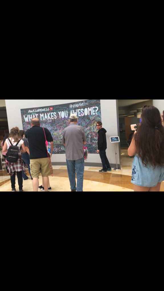 khyvision's tweet photo. @PlaylistLive https://t.co/PrK1ukYF8Y