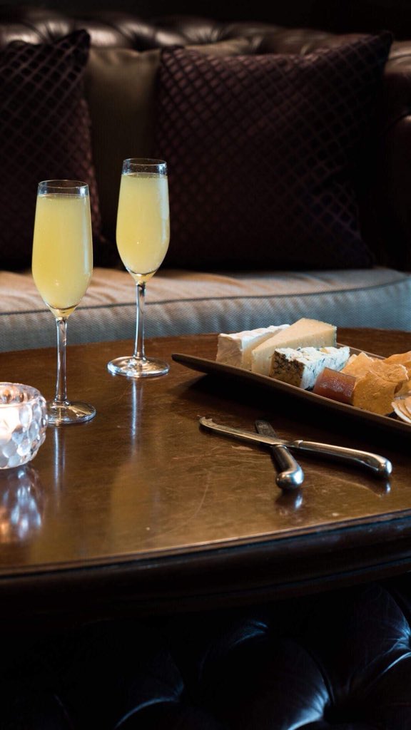 parlour_cbr's tweet photo. Friday canโt come soon enough, #BottomlessBellinis from 3pm! Buy a cheese plate or charcuterie board & receive non-stop bellinis for $30. #Visitcanberra https://t.co/J6CA0Emc22