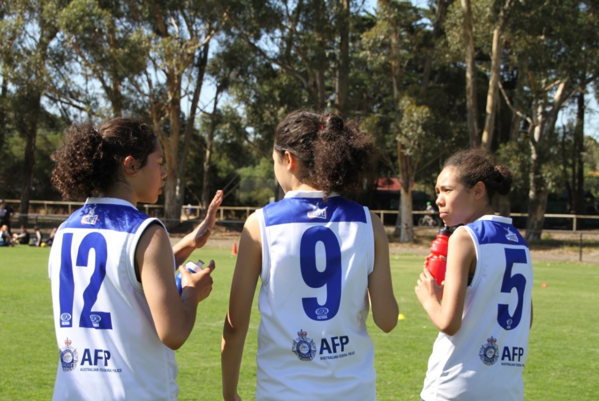'girls from different teams, different countries, and speaking different languages pulled on the royal blue and white jumper to help fill the Huddle’s team'

On Sunday the Huddle had two teams participate in the  #TowardsZero #UnityCup. 

Full article: bit.ly/2qlEOsp