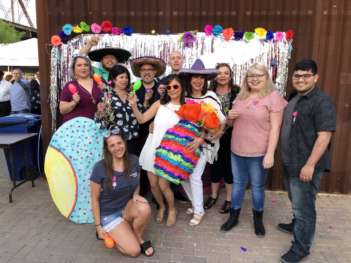 mz_rocko's tweet photo. At @CascaronBash ! What a great event and turnout!! #fiesta #tech #stem #cascaronbash https://t.co/ue0D5vT2ff