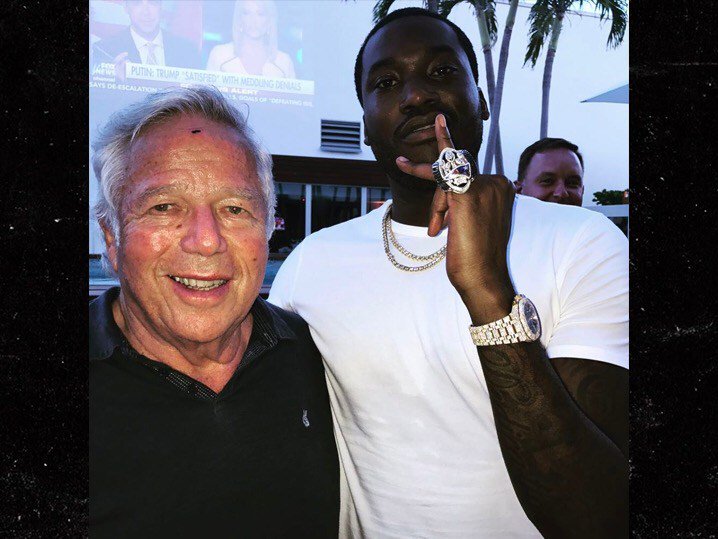 Boston_Diehards's tweet photo. Robert Kraft Visited Meek Mill in Prison Today.......Yes, You Read That Correctly https://t.co/mMK4uzGMf0 https://t.co/M4MXKlE4Ze