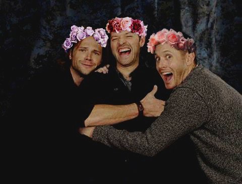 mishacollins's tweet image. I won't stand for this libel! As this picture proves, @jarpad, @JensenAckles, &amp;amp; I are the toughest guys in town! screenrant.com/cw-stars-tough…