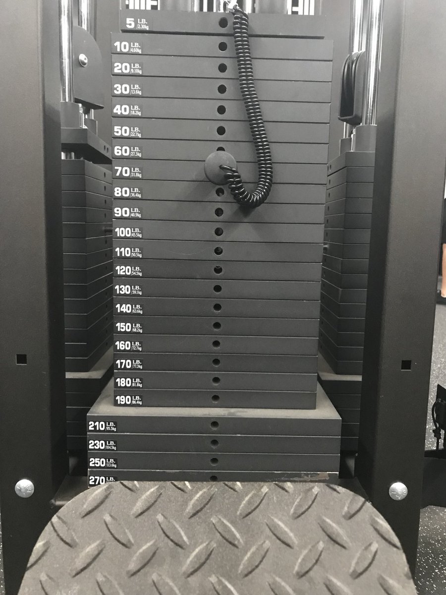 DjrickV's tweet photo. 🏋🏻♂️ #StrongerThanYesterday #BMFit #weight #Training #NotYourAverageGym #PyramidSet #Superset https://t.co/IZQOEwZQ2H