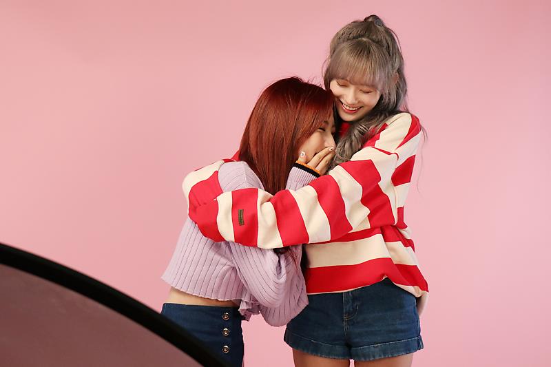 warmandtenderES's tweet photo. ❤❤

👉 https://t.co/uPRTcZHrDA
#우주소녀 #은서 #손주연
#WJSN #EUNSEO 
#꿈꾸는마음으로
#DREAM_YOUR_DREAM https://t.co/5GCWPfOHNq