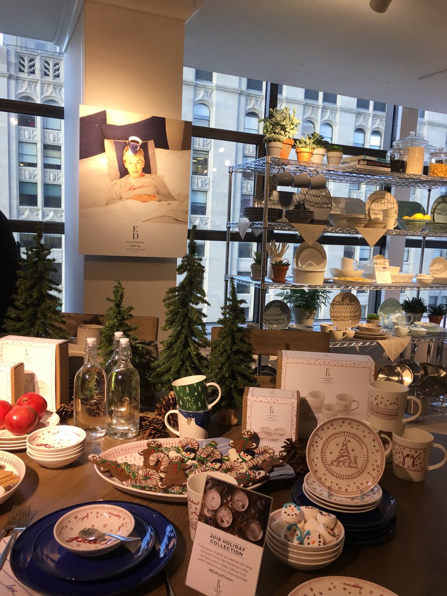 auntytem's tweet photo. #MuggingwithEllen #41Madison
#tabletopNY #EDxRoyalDoulton https://t.co/8NhNnz3Wve