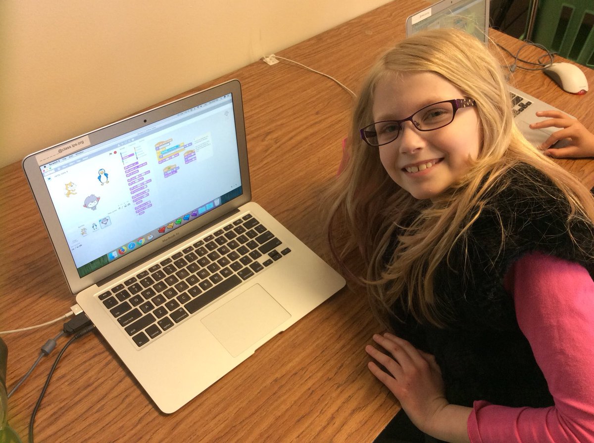 cwidman1's tweet image. Girls Who Code club members had fun playing with @Scratch to learn about the core 4. #lpscompsci @girlswhocode