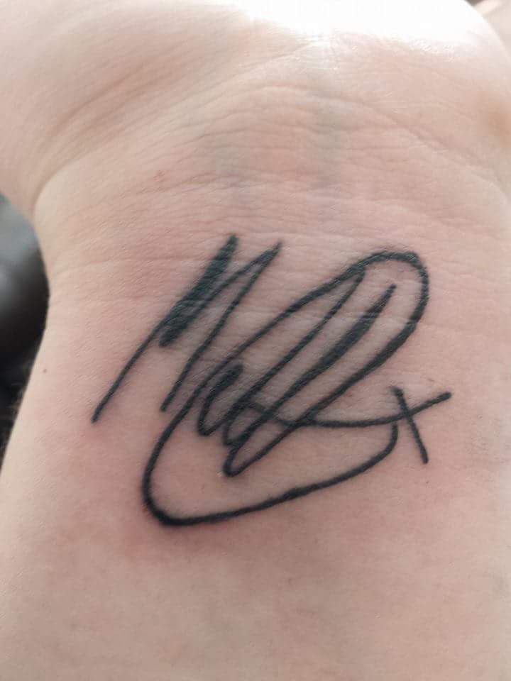 claireed90's tweet photo. @MattCardle Can't believe this happened 4 years ago!! https://t.co/V8DSbere6G