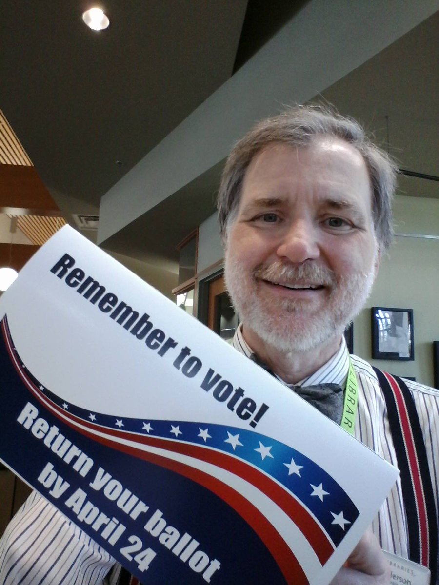 snoislelibrary's tweet image. What a convergence! #LibraryWorkersDay and #snoisleselfie week! Sno-Isle Libraries has nearly 500 employees, all eager to give the best service. Here are folks from Sultan, Mariner, Snohomish and Mukilteo libraries.