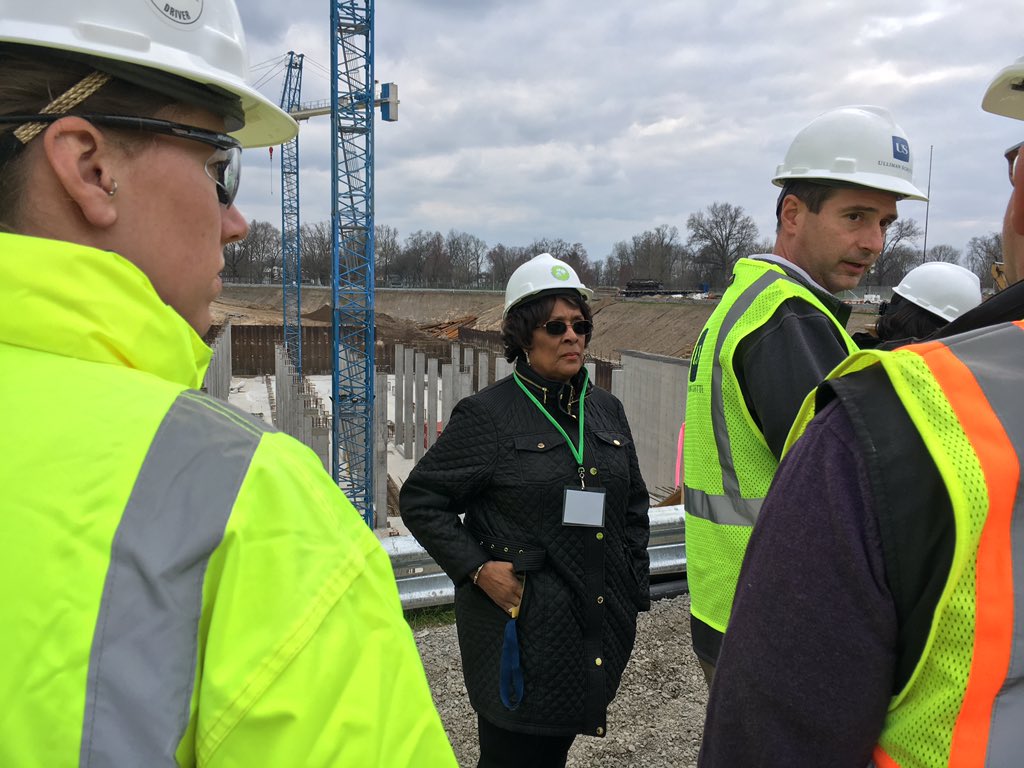 louisvillemsd's tweet photo. Touring the Shawnee Park Basin with @AB_DST_1969 Cheri Bryant Hamilton #MSDatWork https://t.co/tEX3t79KS0