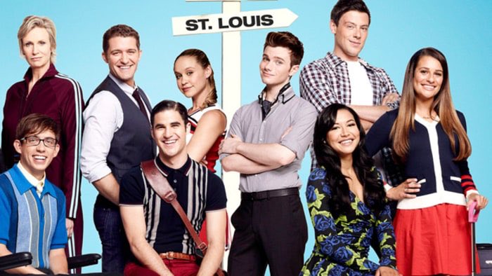 save_odaatxo's tweet photo. RT for Glee Like for OUAT #Glee #OnceUponATime #OUAT #gleeks #Brittana #klaine #finchel #CaptainSwan #swanqueen #outlawqueen #rtorlike https://t.co/xNKmtBapEB