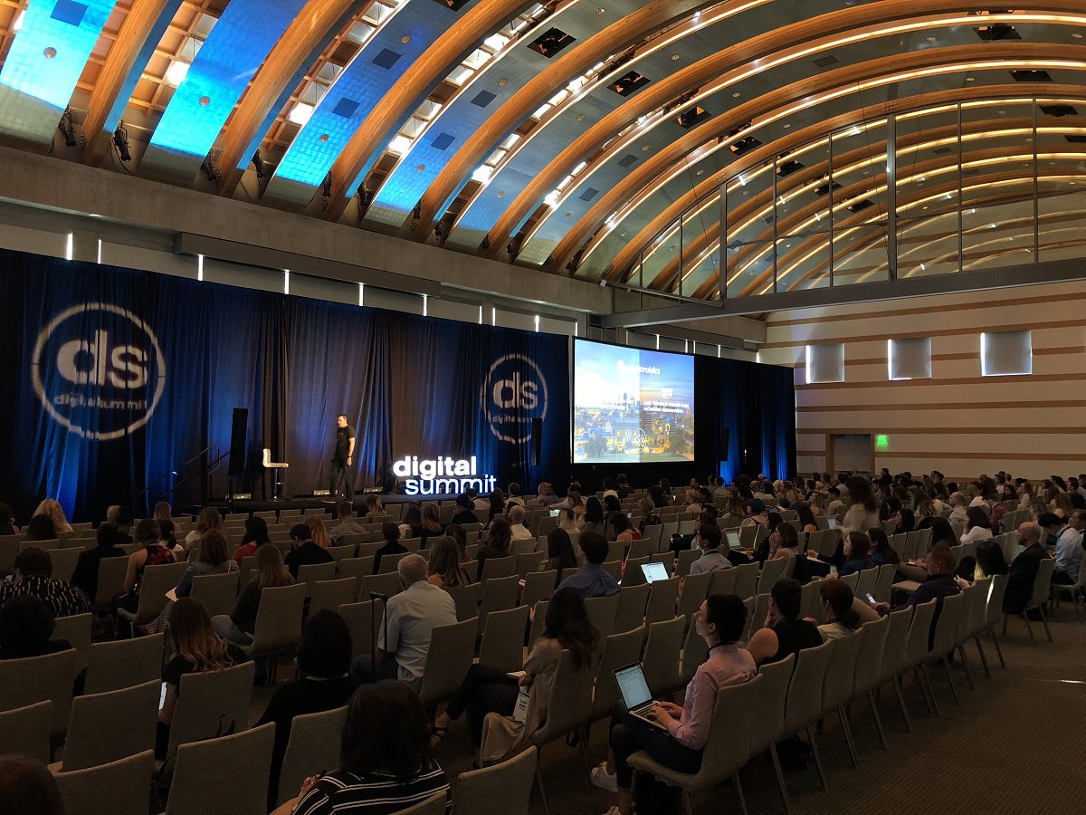 CMX_Platform's tweet photo. A BIG thanks to everyone who's here for @MattHertig's talk on #marketinganalytics! #DSUM https://t.co/SKhETJAeUH