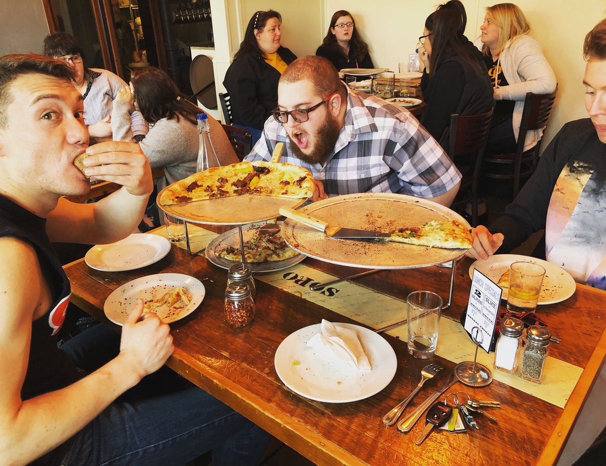 PMDNuXi's tweet photo. Brothers enjoy pizza with Kappa Delta Phi NAS. Come down and support the Kappas with their fundraiser #pmd #nuxi #service https://t.co/6MR6o2wTjx