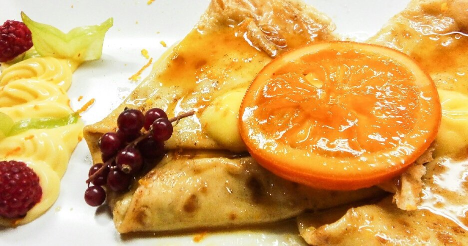 BurosseNicolas's tweet photo. Crépes suzette en chaud froid:
#Lefarniente #Espelette #pastry #Food @guideMichelinFR  @LeFooding #dessert #cheflife #paysbasque #TDF #gourmand #sudouestgourmand #sudouest @guide_hubert #orange #simplement #agrumes #passion @SO_Gourmand https://t.co/FJYeSVtdTX