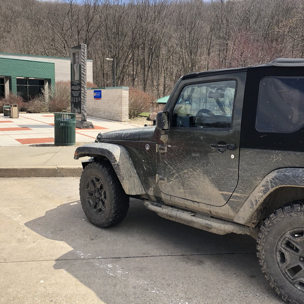 NicholasBajis's tweet photo. Rest stop in Southern Pa! Had some fun in #westvirginia #jeeplife #jeepwave  #singlejeeper #jeeps #jeep #jeephype #jeepwrangler #itsajeepthing #ilovemyjeep #PhantomFuryJK https://t.co/yfr5C25jB8