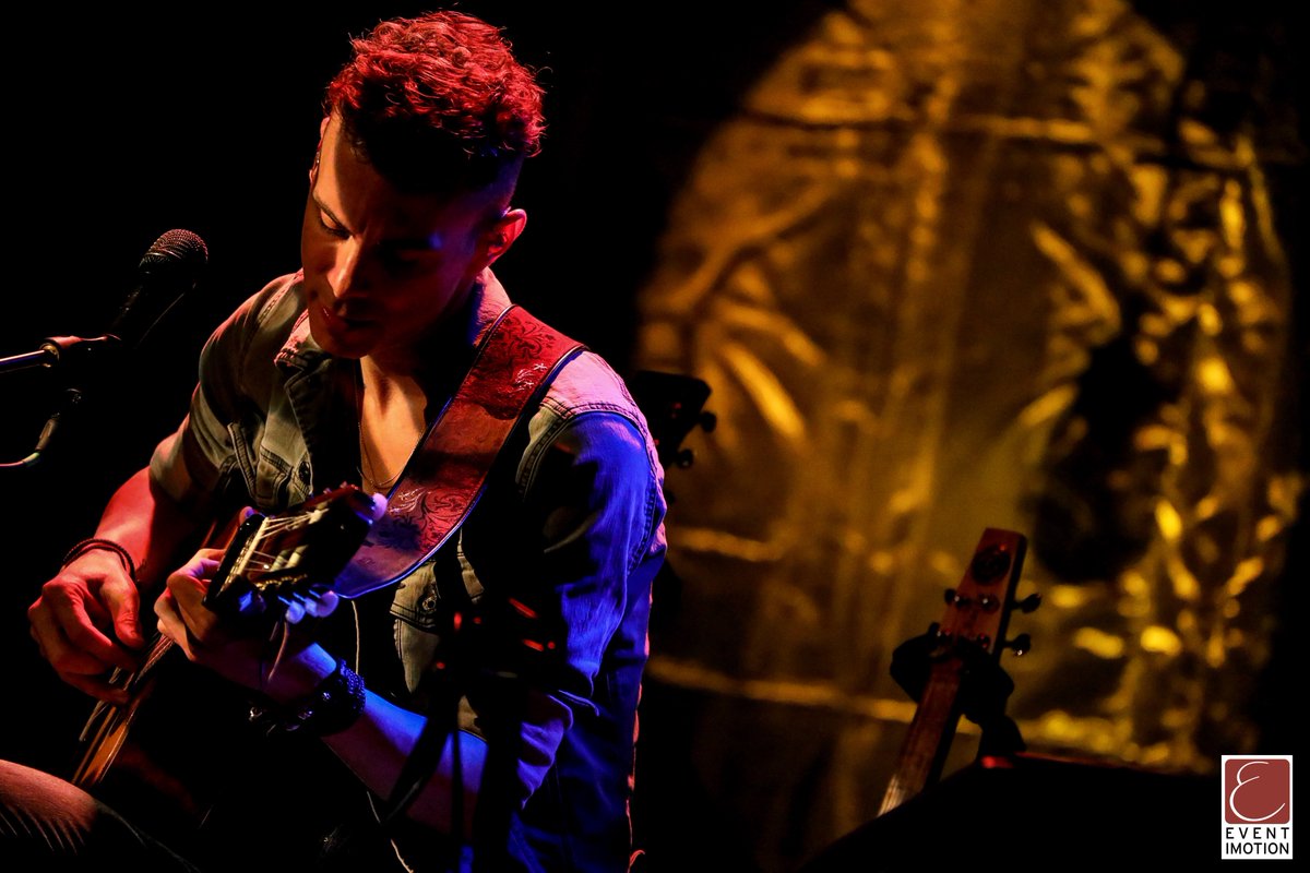 eventimotion's tweet photo. ASAF AVIDAN @ KAUFLEUTEN | ZÜRICH
#asafavidan #eventimotion #concert #abcproduction #patriziadegiacomophotography #zürich #kaufleutenzürich #concertphotography https://t.co/kowq0CAwcx